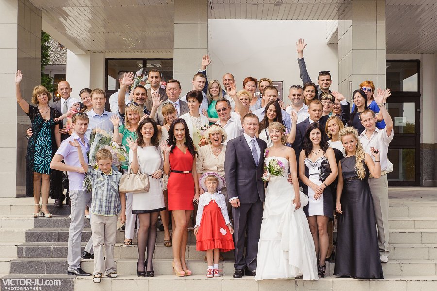 Фотография с гостями на свадьбе в Бресте