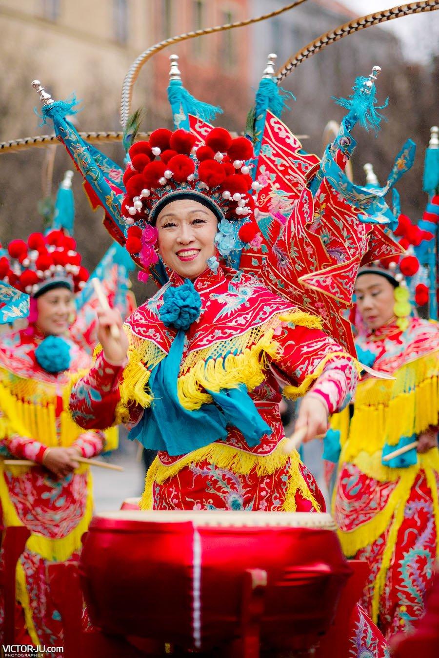 Китайцы празднуют. Китайский новый год. Новый год в Китае. Традиционные китайские праздники. Китайский праздник весны.