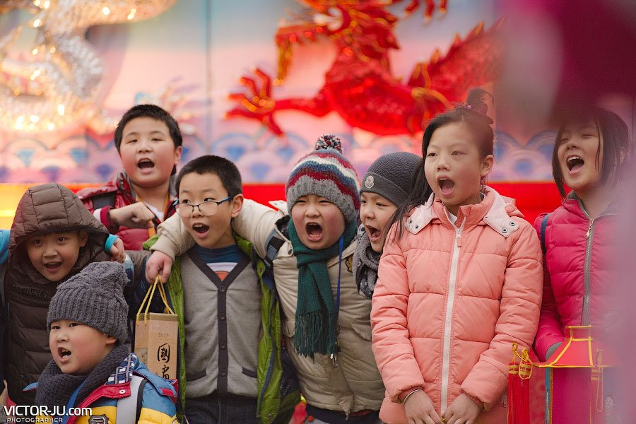 Китайские дети на празднике в Чехии